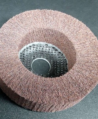 Ściernica listkowa talerzowa garnkowa włóknina 125x20x22 (P180)FINE L